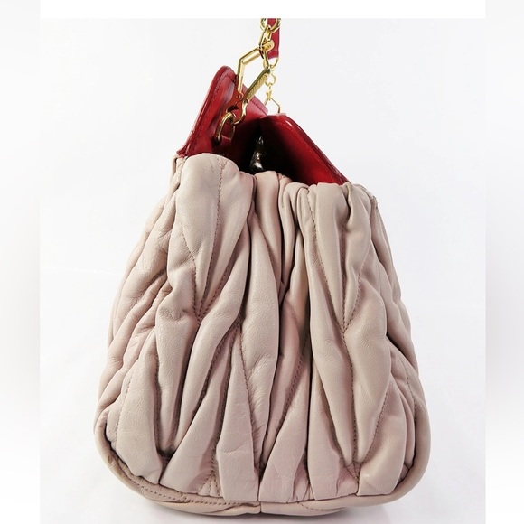 Miu Miu Red and Cream Clutch - Picture 4 of 16